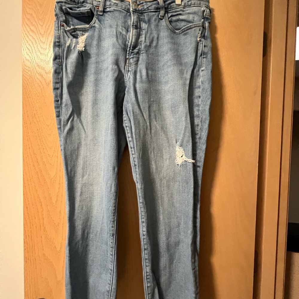 Old Navy Light Blue Distressed Skinny Jeans